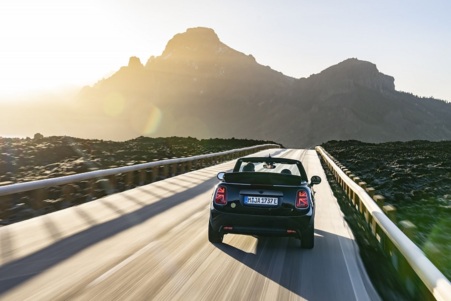 Mini Cooper SE Cabrio 2023