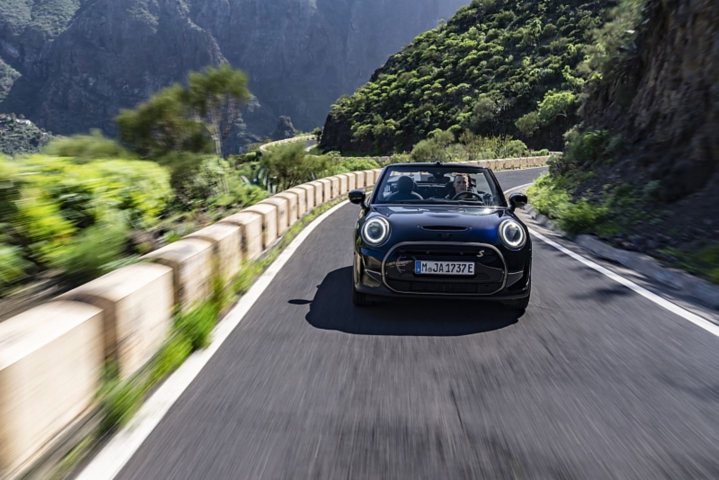 Mini Cooper SE Cabrio 2023
