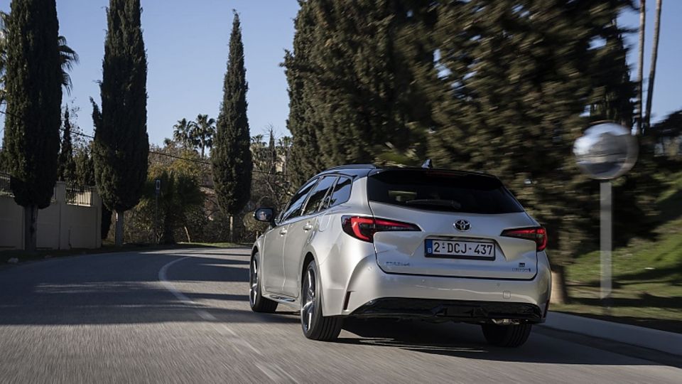Toyota Corolla 2.0 HEV Touring Sport MJ 2023