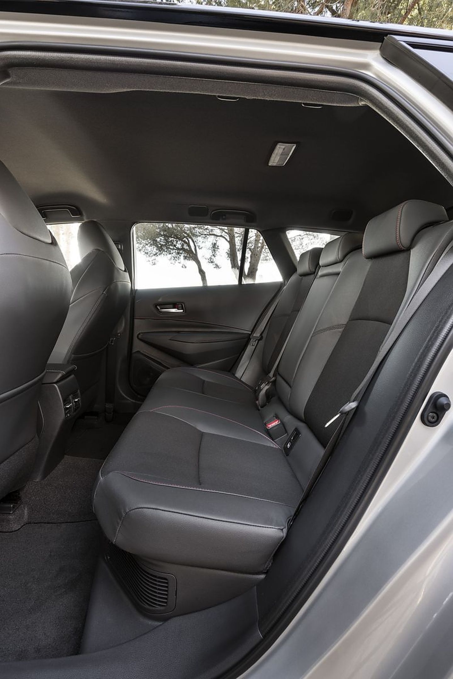 Toyota Corolla 2.0 HEV Touring Sport MJ 2023