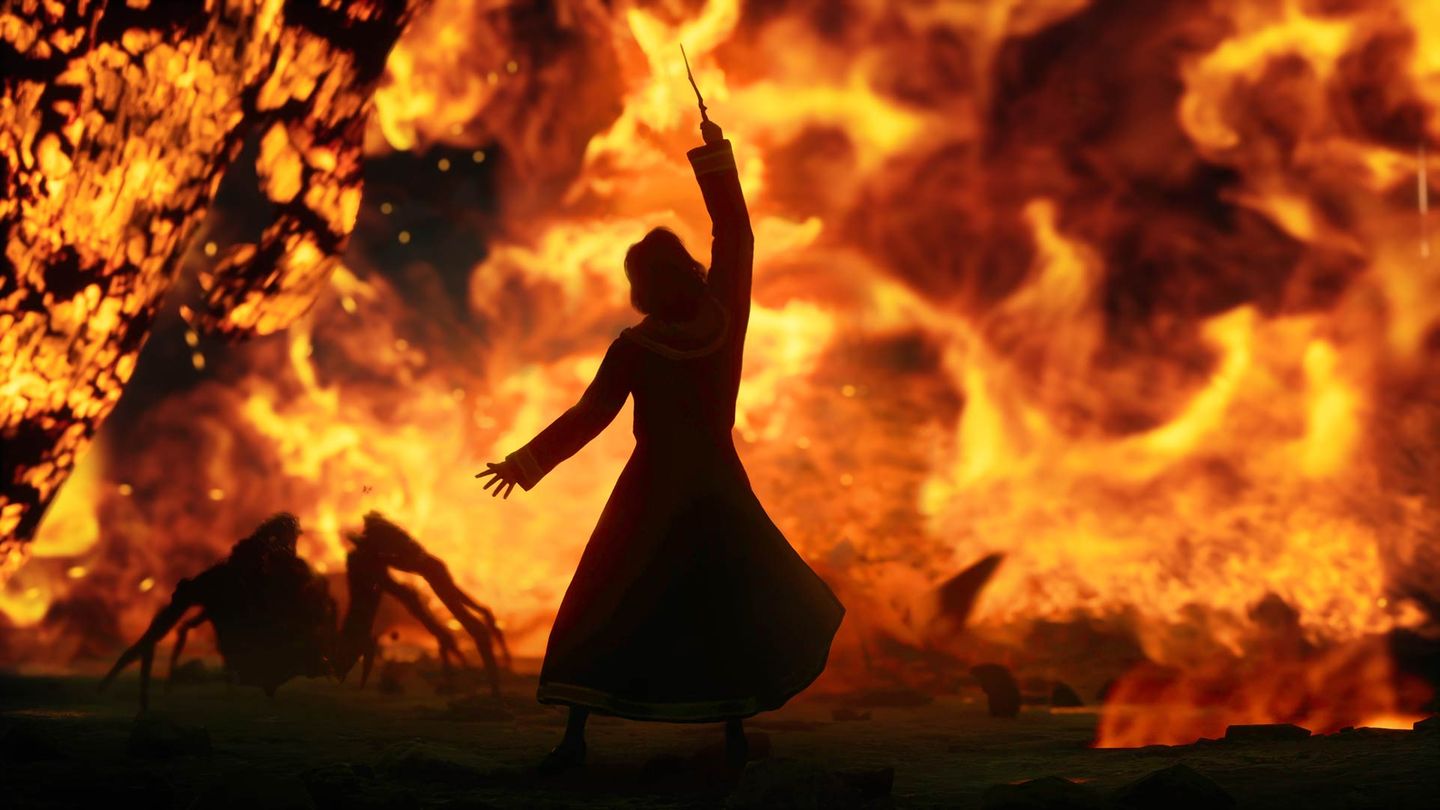 Ein Spielecharakter kämpft mit Feuer gegen Spinnen