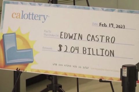 Kalifornien: Lotto-Gewinner von über zwei Milliarden Dollar gibt sich zu erkennen