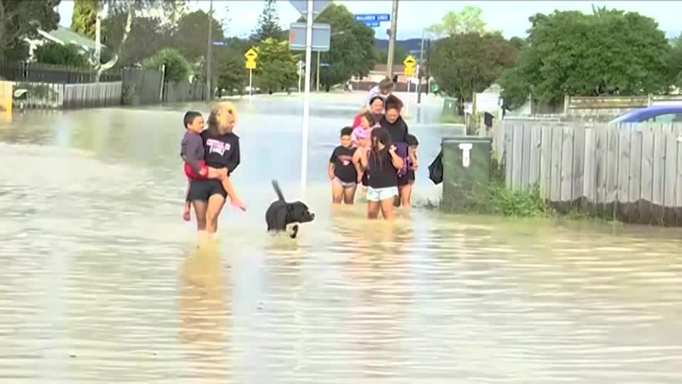 Video: Zyklon Gabrielle hinterlässt Spur der Verwüstung an Neuseelands Ostküste