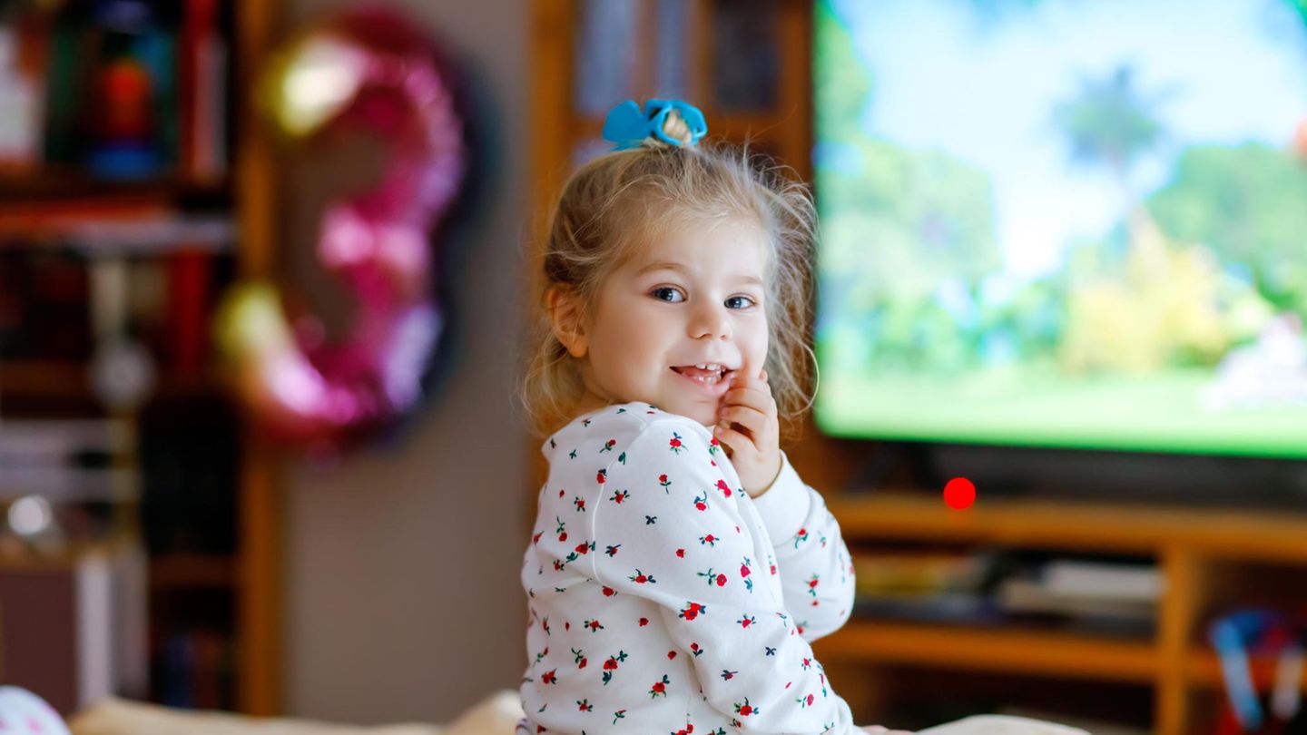 Erziehung: Bin ich eine schlechte Mutter, weil ich meine Tochter vor dem Fernseher parke?