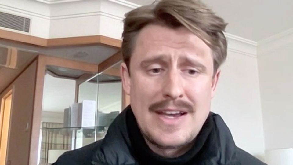 Erdbeben in der Türkei: "Rechte Gruppen versuchen, Katastrophe zu instrumentalisieren" – stern-Reporter Jonas Breng über die Lage vor Ort Erdbeben in der Türkei: "Rechte Gruppen versuchen, Katastrophe zu instrumentalisieren" – stern-Reporter Jonas Breng über die Lage vor Ort