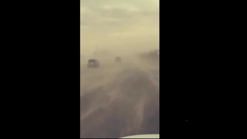 Video: Eine gelbe Wand - Sandsturm in Las Vegas