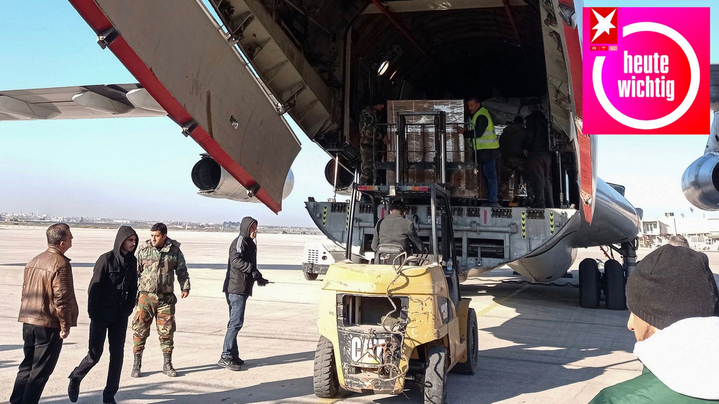 Ein saudisches Flugzeug hat auf dem Flughafen von Aleppo mit Hilfsgütern an Bord