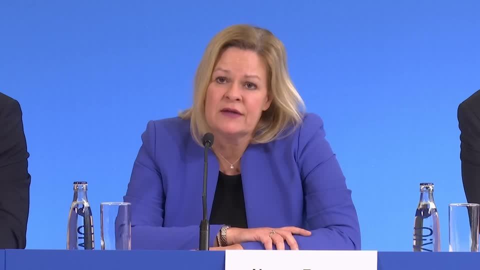 Video: Innenministerin Faeser fasst die Ergebnisse des Flüchtlingsgipfels zusammen