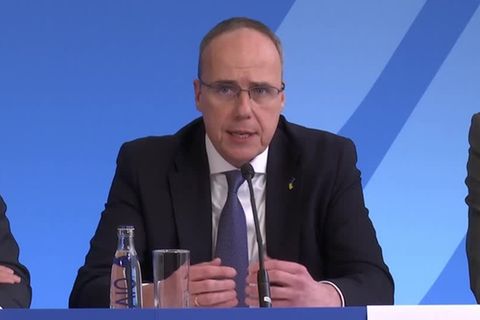 Video: "Große Enttäuschung" - Kritik nach Spitzentreffen zu Flüchtlingen in Deutschland