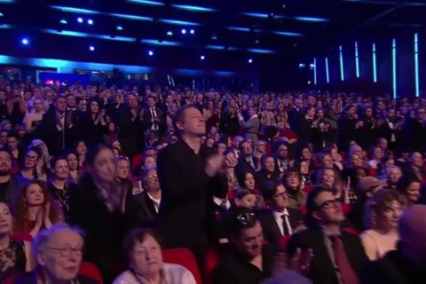 Video: Berlinale: Stehender Applaus für Selenskyj
