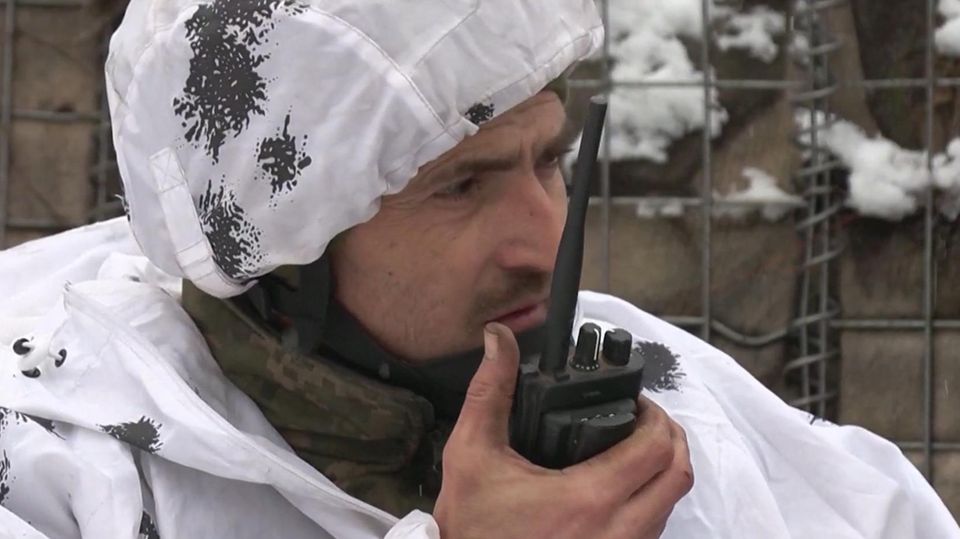 Ukrainische Soldaten zeigen Abwehrkampf bei Wuhledar