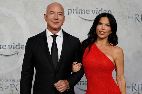 Jeff Bezos und Lauren Sanchez dürfen sich wohl auf einen Sommer an Bord der neuen Jacht freuen.
