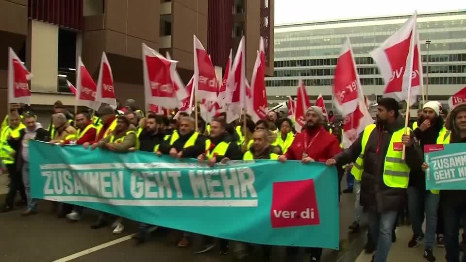 Video: Verdi-Streik legt Flughäfen lahm - Fast 300.000 Passagiere betroffen