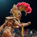 Karneval in Brasilien. Tänzerin einer Sambaschule