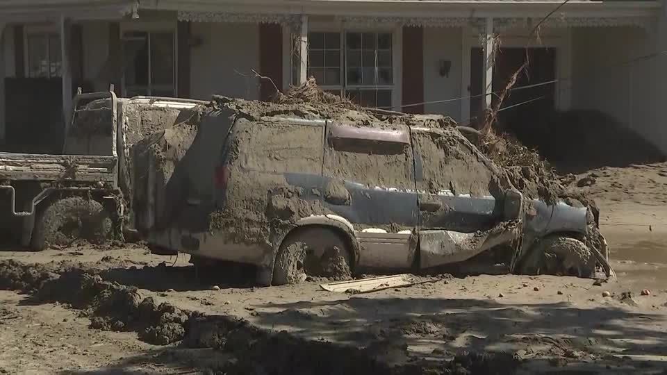 Video: Totenzahl nach Zyklon in Neuseeland steigt auf elf - Tausende vermisst Video: Totenzahl nach Zyklon in Neuseeland steigt auf elf - Tausende vermisst