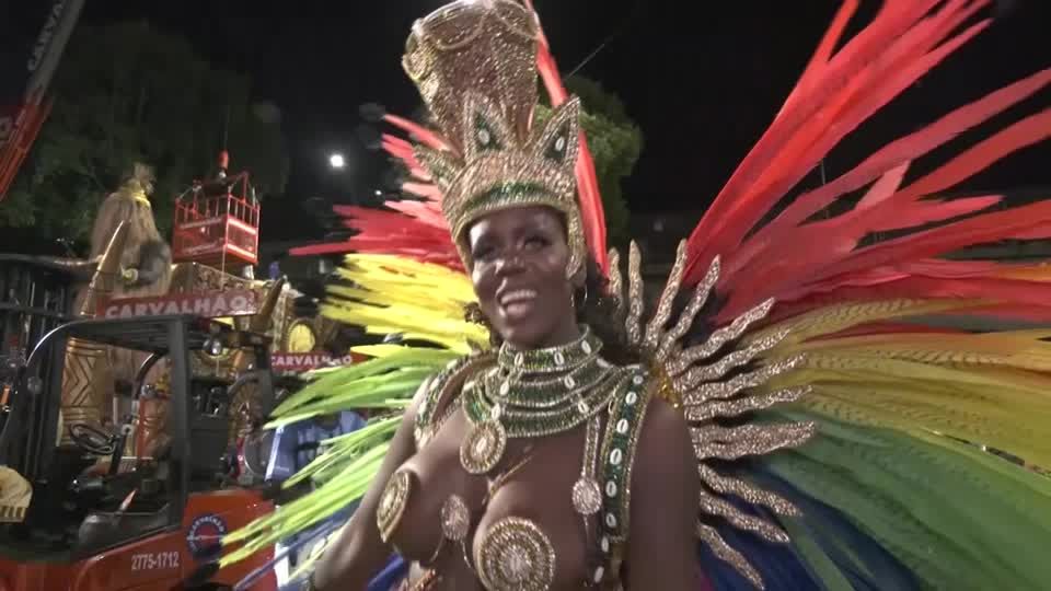 Video: Karneval in Rio: Auf dem Weg zum Höhepunkt