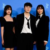 Direktor Byun Sung-hyun und die Schauspielerinnen Kim Si-A (links) und Jeon Do-yeon.