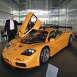 Steht wohl nicht in jeder Garage: Der McLaren F1 wurde nur 80 Mal gebaut und könnte nun schon das H-Kennzeichen tragen.