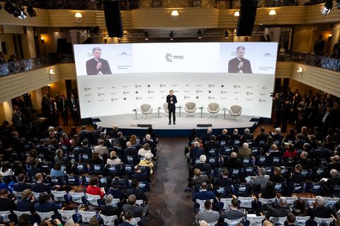 Christoph Heusgen, Vorsitzender der Münchner Sicherheitskonferenz, hält sein Abschlussstatement