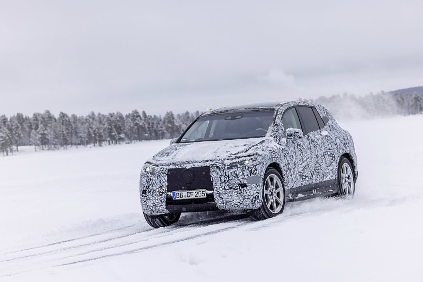 Erprobung Mercedes EQS SUV 2021