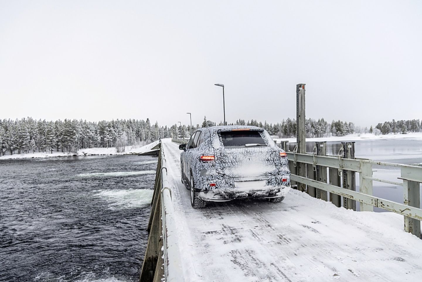 Erprobung Mercedes EQS SUV 2021