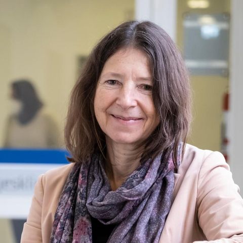 Almut Zeeck