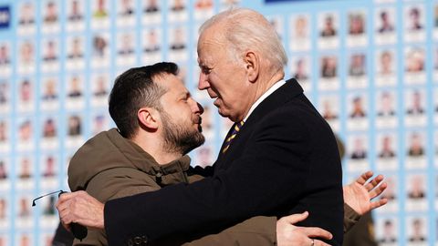 US-Präsident Joe Biden und sein ukrainischer Amtskollege Wolodymyr Selenskyj in Kiew