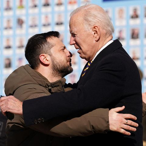 US-Präsident Joe Biden und sein ukrainischer Amtskollege Wolodymyr Selenskyj in Kiew