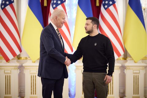 Biden und Selenskyj