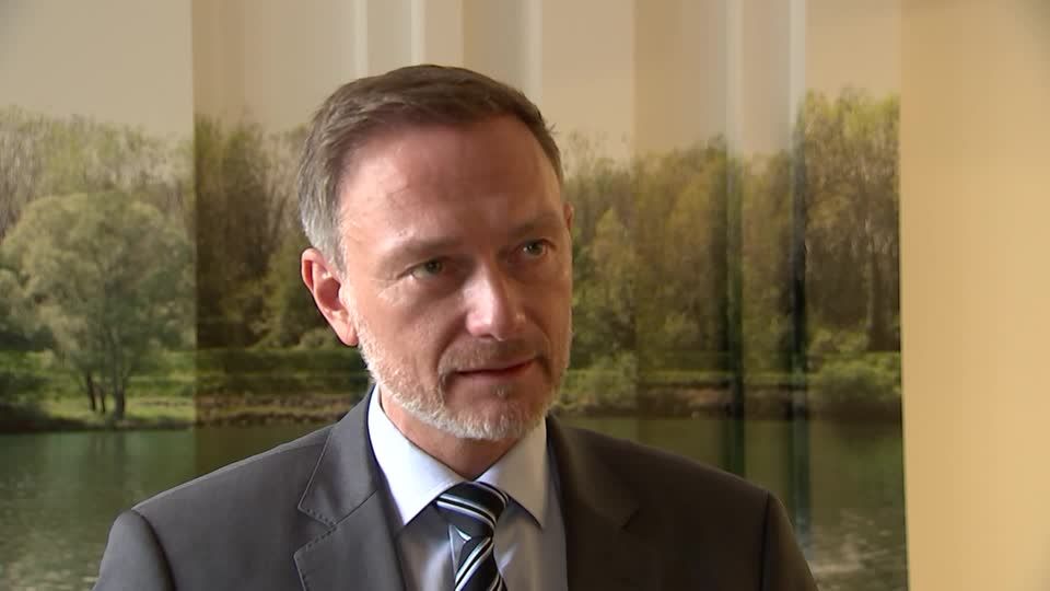 Video: Interview: Bundesfinanzminister fordert Stabilisierung hoch verschuldeter Staaten