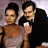 Der Erfolg von "Das Mädchen Rosemarie" beflügelte ihre internationale Karriere. Tiller drehte mehr als 70 Filme und spielte an der Seite hochrangiger Stars wie Curd Jürgens, Jean Gabin, Robert Mitchum oder Jean-Paul Belmondo. 1966 war sie in dem Film "Mohn ist auch eine Blume" teil des Allstar-Ensembles zusammen mit Yul Brynner, Marcello Mastroianni, Rita Hayworth und Omar Sharif (Foto). 