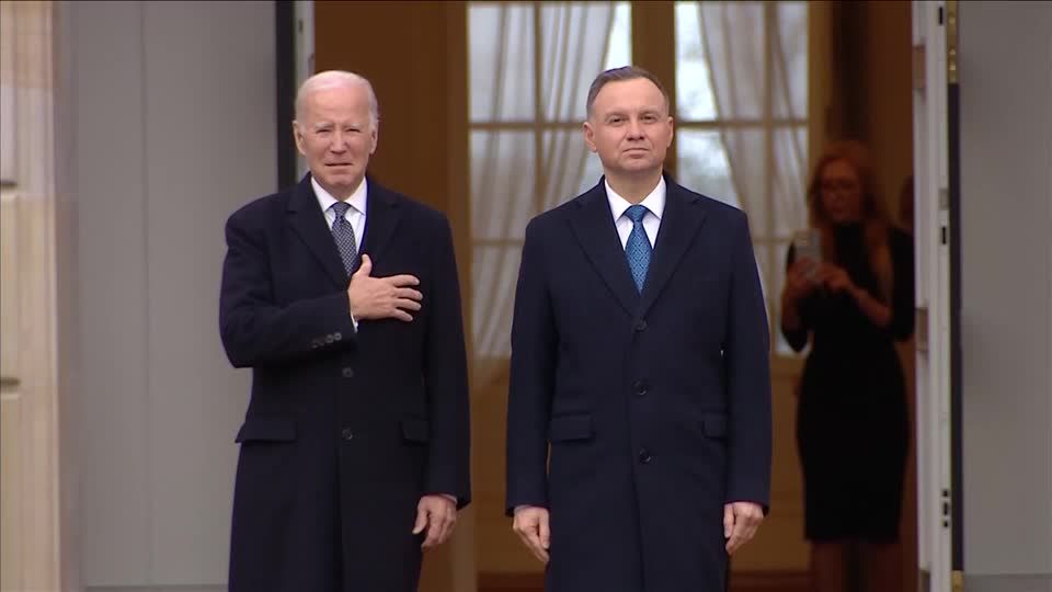 Video: US-Präsident in Polen angekommen - Bürger zeigen sich nachdenklich