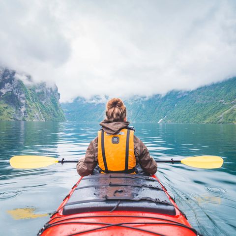 Der Geirangerfjord in Norwegen ist nur eines der vielen Ziele in Nord- und Osteuropa, die man vergleichsweise günstig bereisen kann.