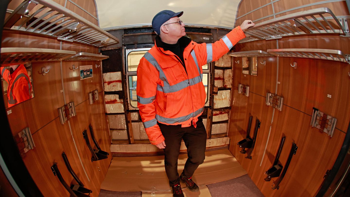 Mit Holz und großzügigen Abteilen überzeugte die Bahn.