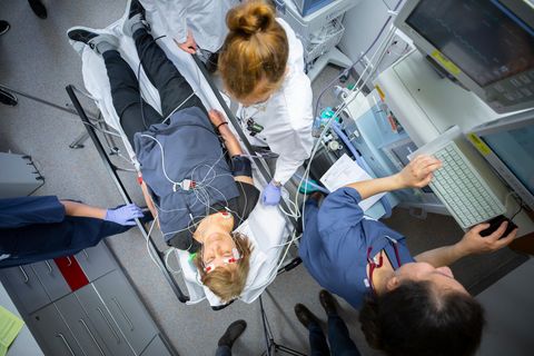 Petra Bauer unmittelbar vor der Elektrokrampftherapie Behandlung