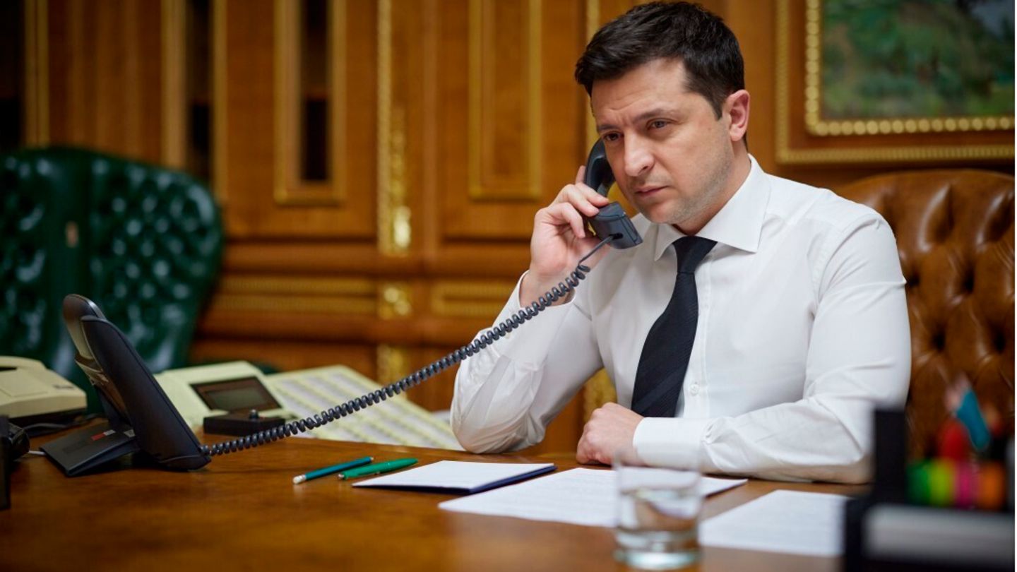 Wolodymyr Selenskyj telefoniert mit Joe Biden