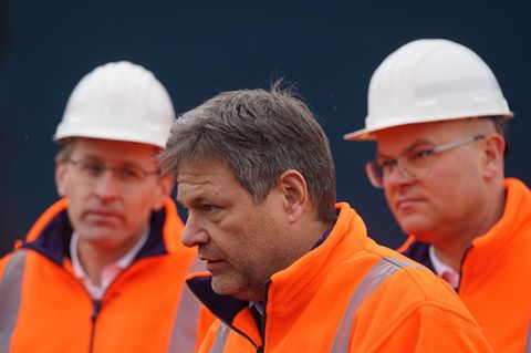 Energiepolitik: Robert Habeck bei LGN-Terminal Eröffnung