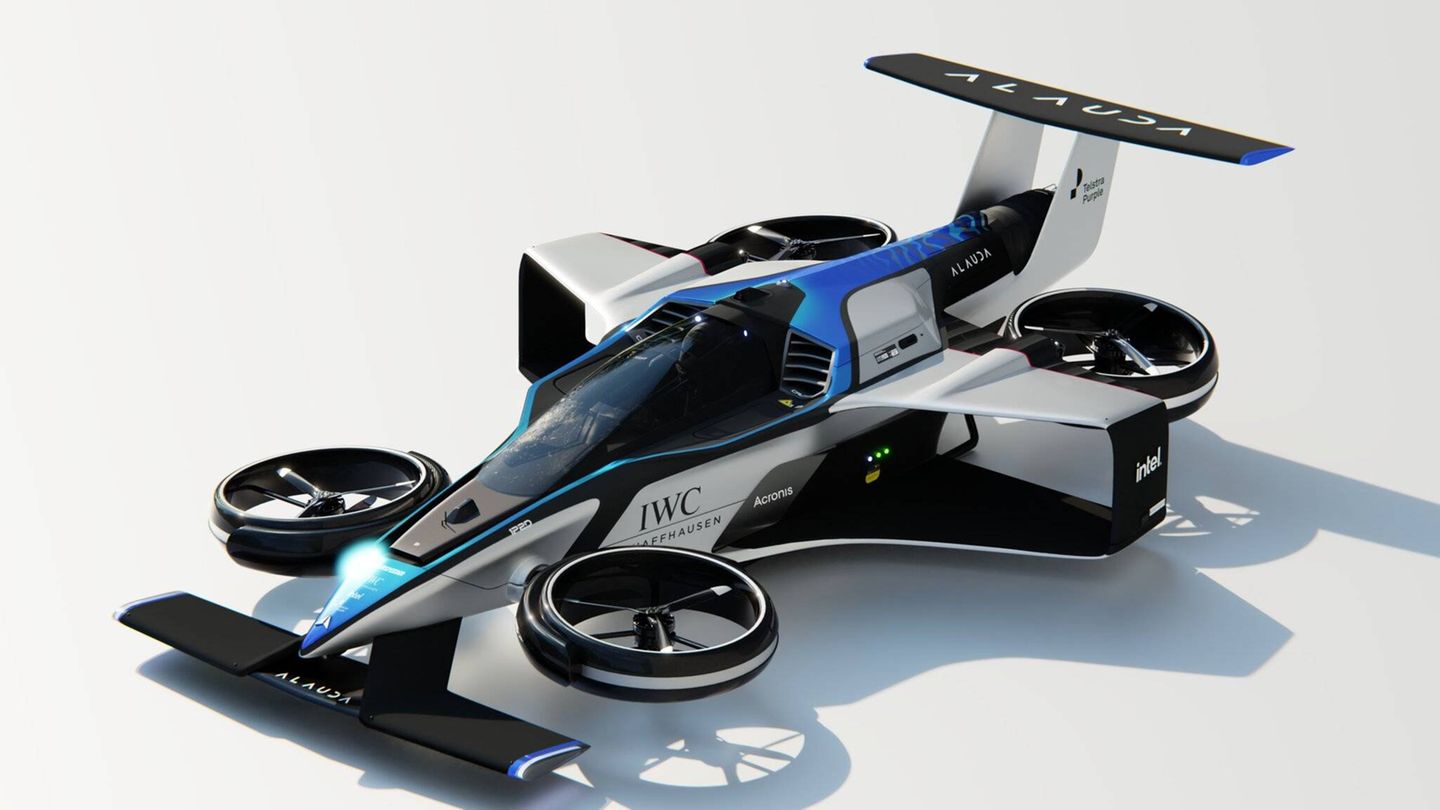 The flying racing car with hydrogen drive, AI technology and 1340 hp