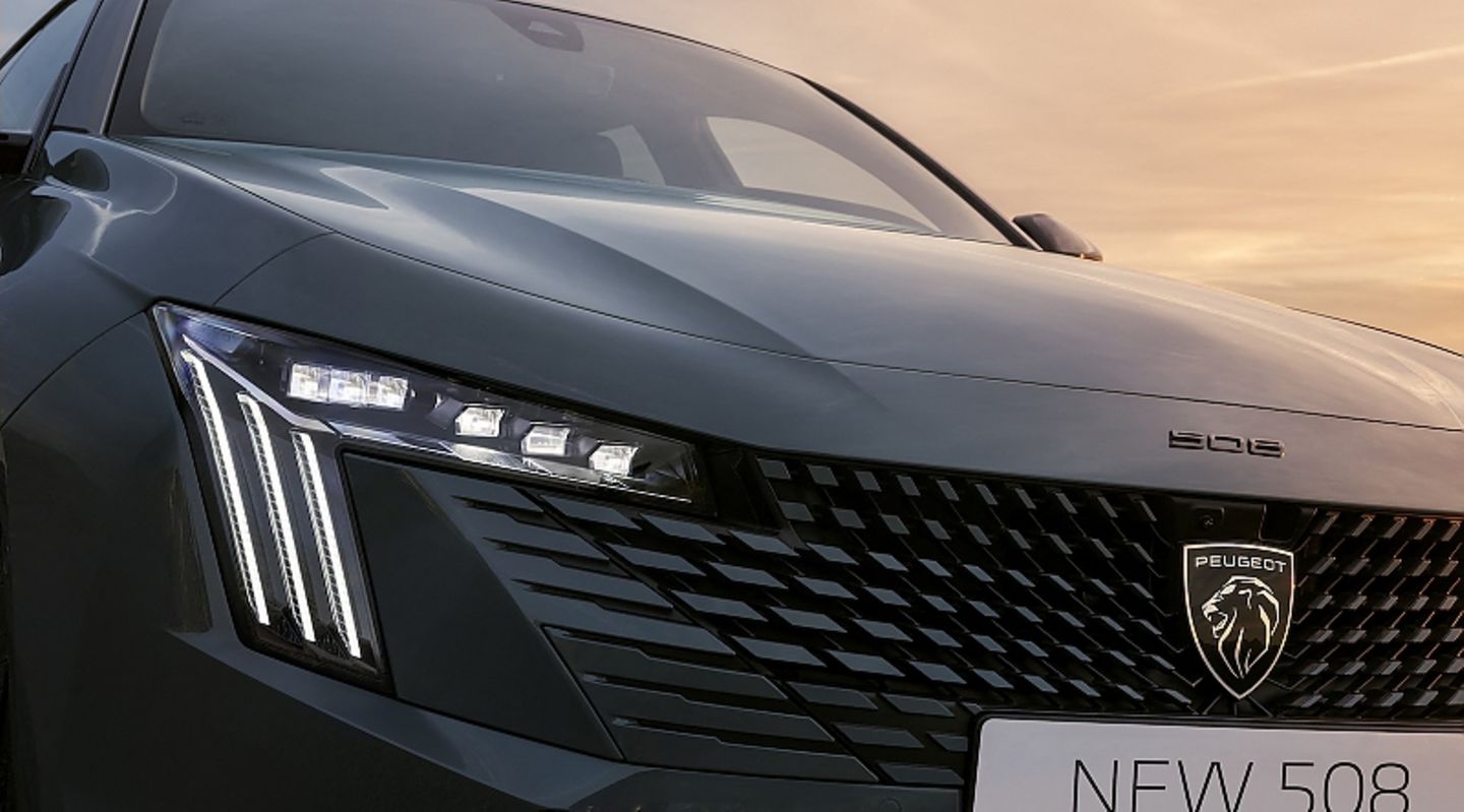 Peugeot 508 PHEV 2024