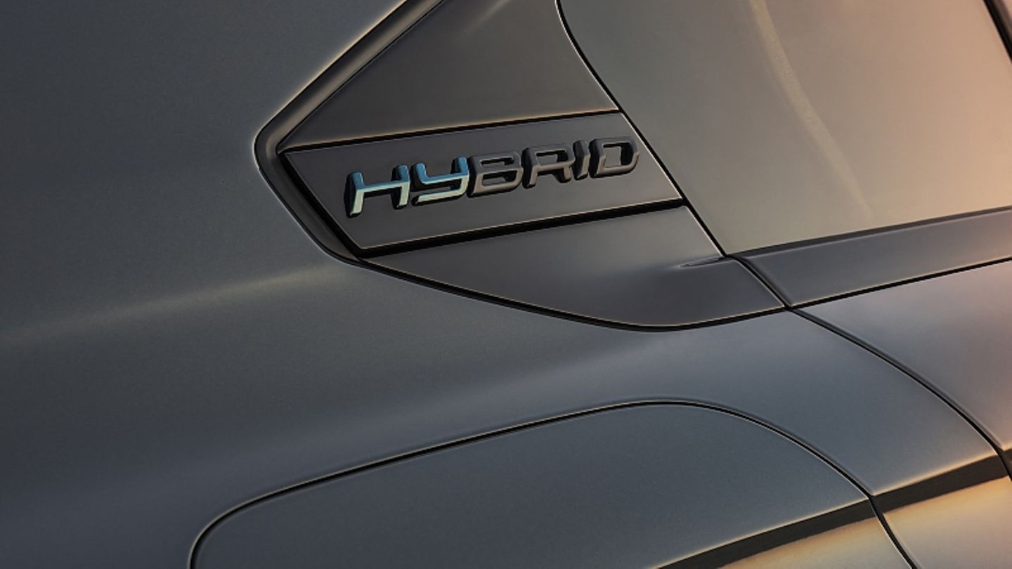 Peugeot 508 PHEV 2024
