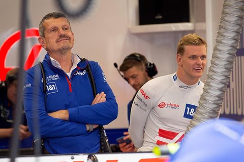 Zu Beginn der Saison war noch alles gut: Günther Steiner und Mick Schumacher (Team Haas)