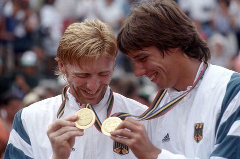 Boris Becker Michael Stich mit Goldmedaillen bei den Olympischen Spielen 1992