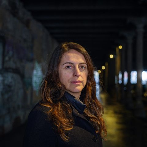 Ayten Doğan versucht ihre Cousine nach dem Erdbeben nach Deutschland zu holen