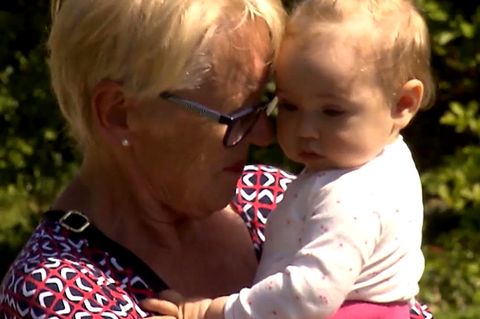 Granny Au-Pairs: Diese Omas helfen im Ausland