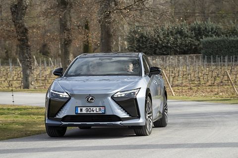 Lexus RZ 450e