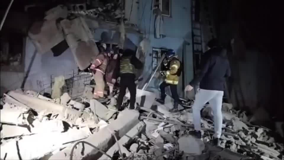 Video: Ukraine: Tote bei Raketenangriff auf Saporischschja