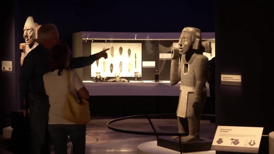Video: Mexiko: Ausstellung feiert Fund der "Mondgöttin" vor 45 Jahren Video: Mexiko: Ausstellung feiert Fund der "Mondgöttin" vor 45 Jahren