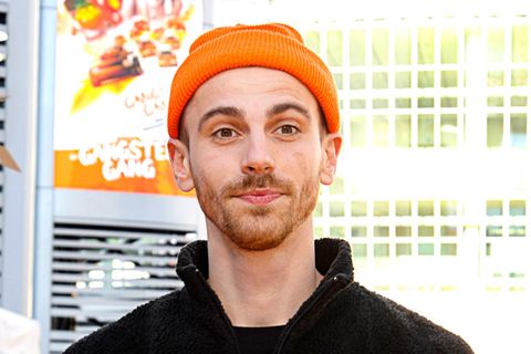 Influencer und Unternehmer Fynn Kliemann auf dem roten Teppich
