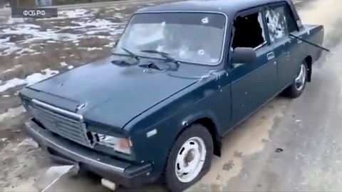 Dieses Auto präsentiert der FSB als Beweis für eine Operation "ukrainischer Saboteure" in Russland.
