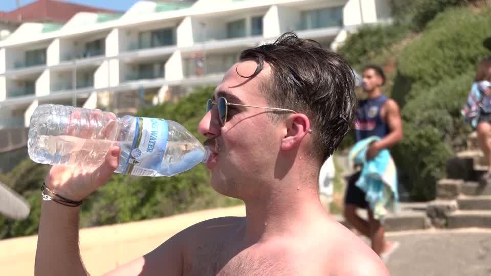 Video: Mehr als 40 Grad: Sydney meldet heißesten Tag seit mehr als zwei Jahren